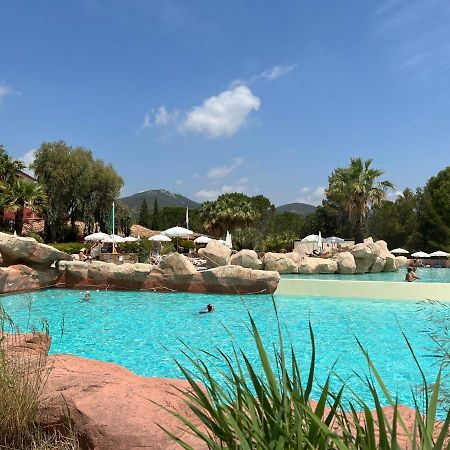Azur Appartement Grimaud Exterior photo