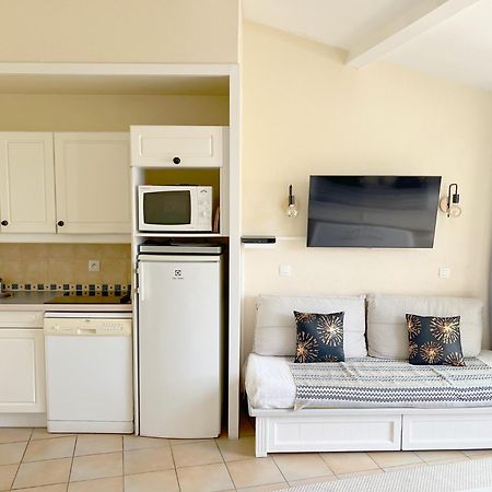 Azur Appartement Grimaud Exterior photo