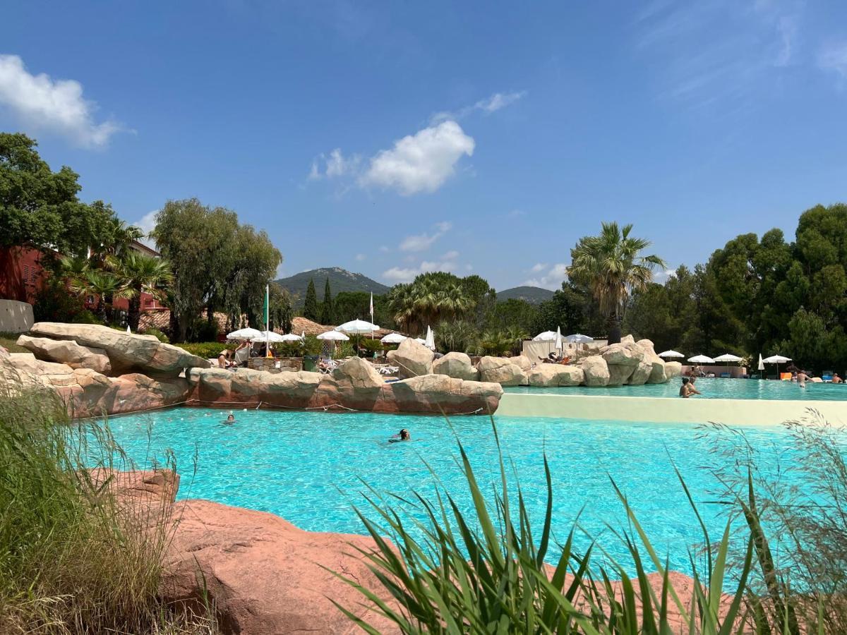 Azur Appartement Grimaud Exterior photo