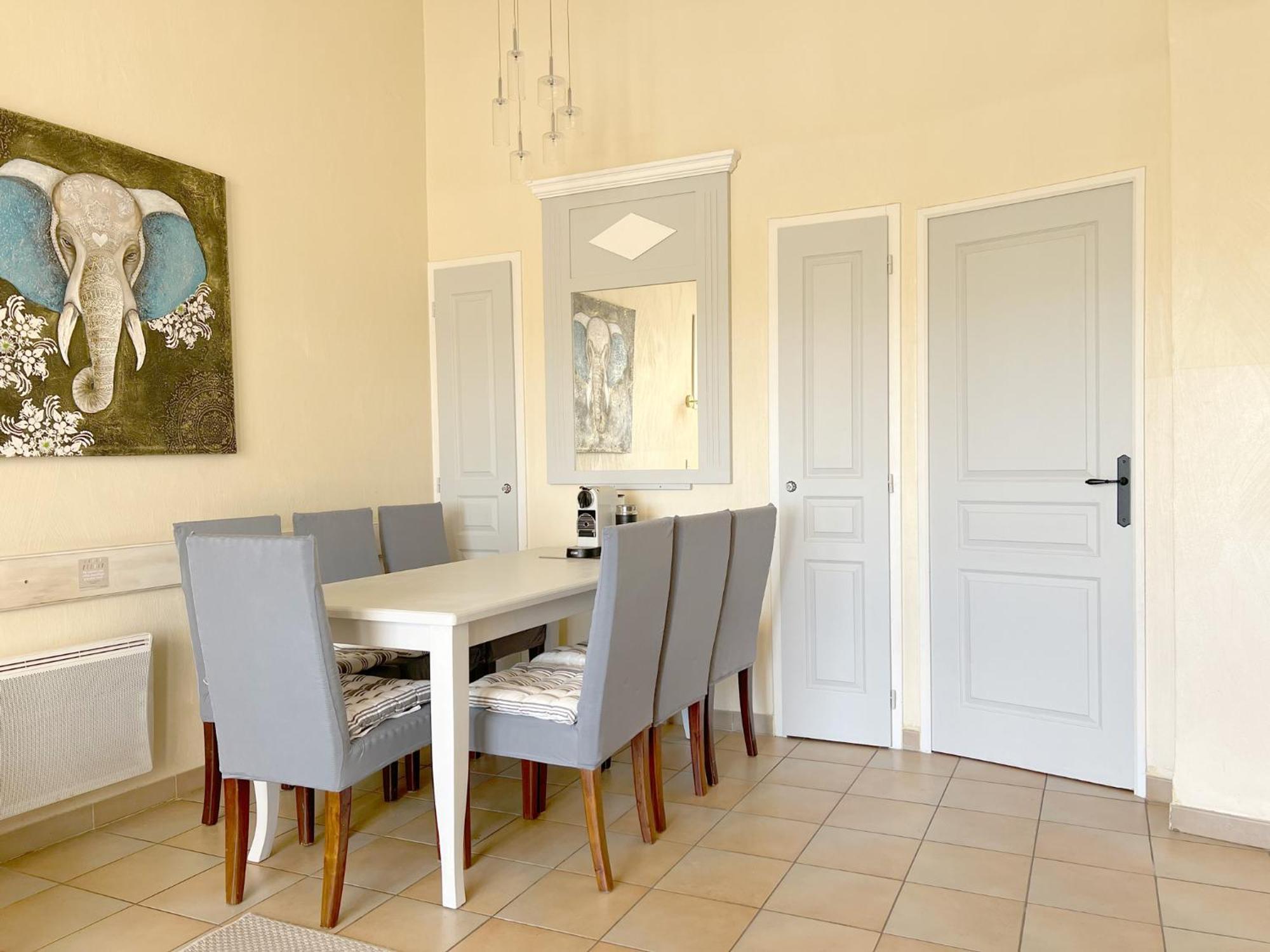 Azur Appartement Grimaud Exterior photo