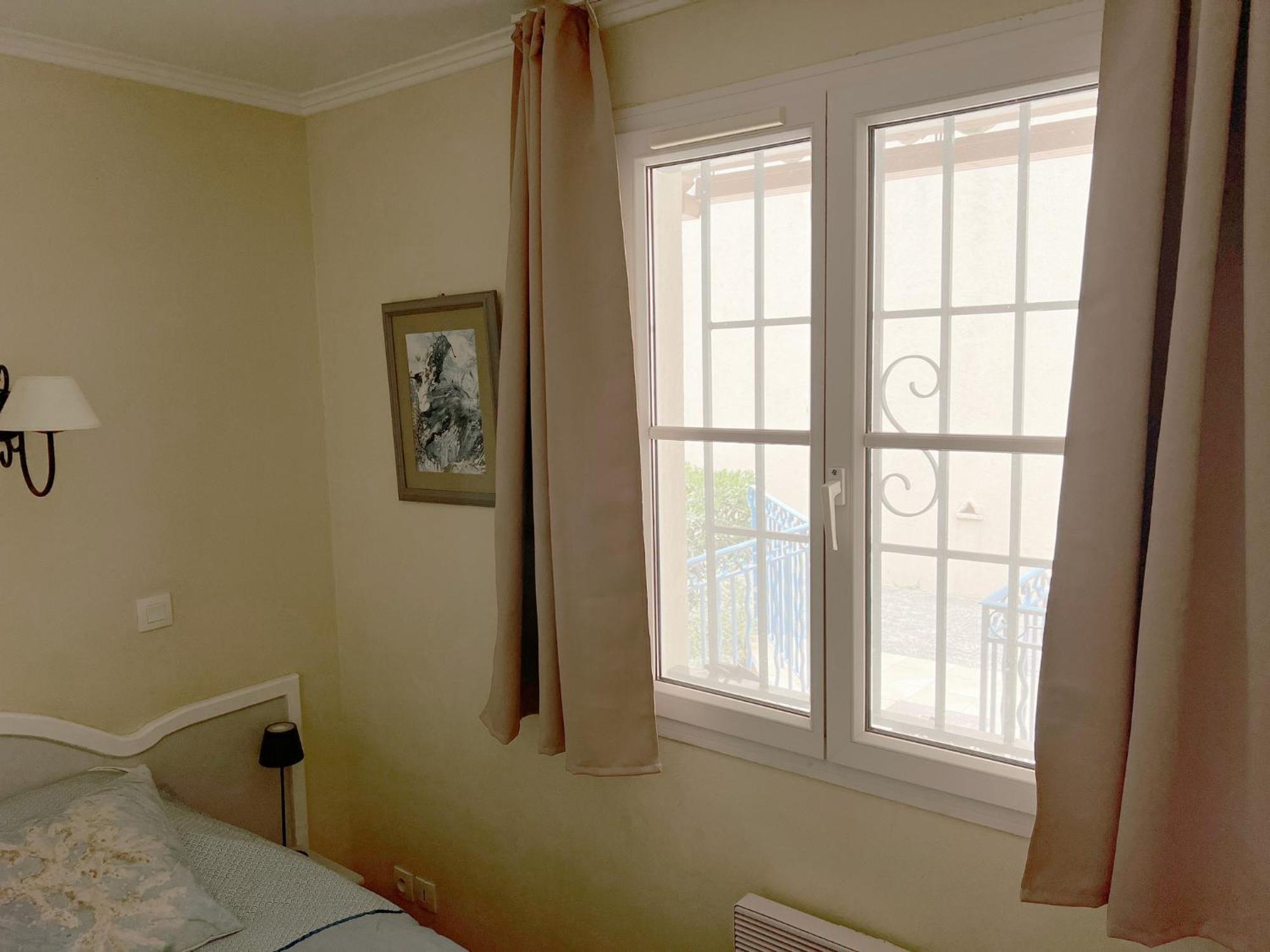 Azur Appartement Grimaud Exterior photo