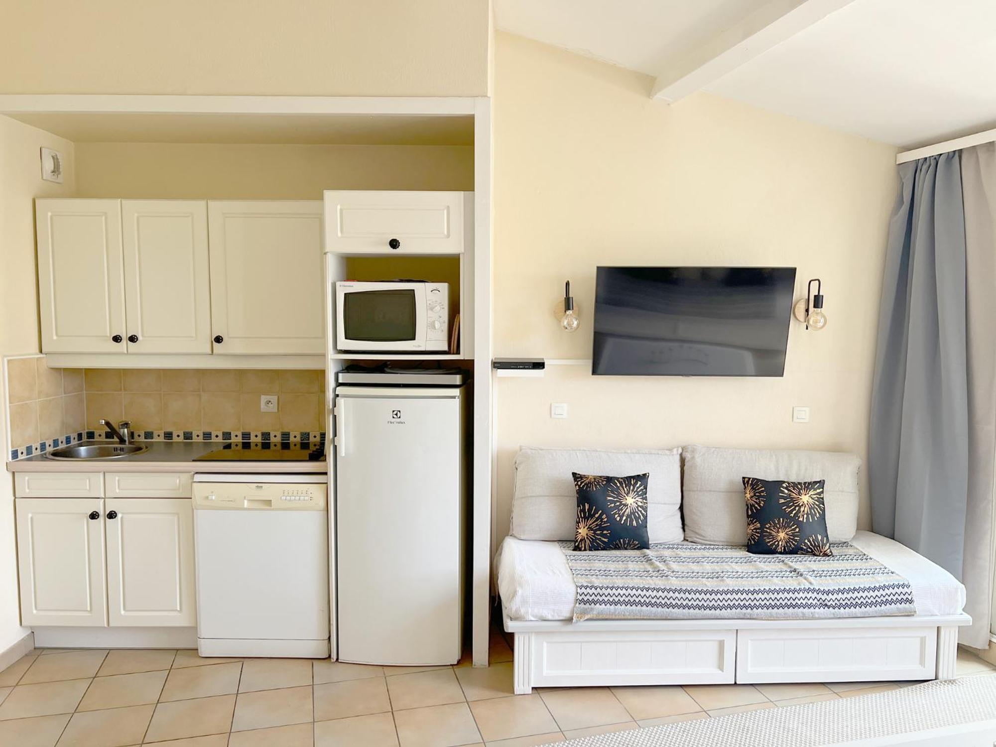 Azur Appartement Grimaud Exterior photo