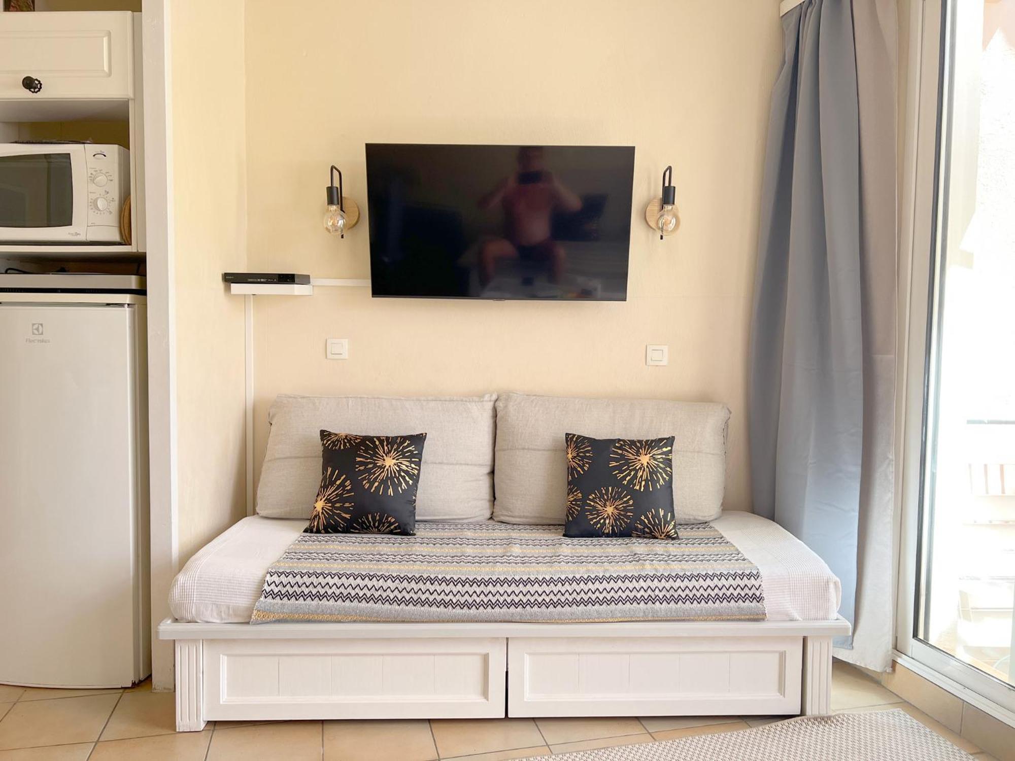 Azur Appartement Grimaud Exterior photo